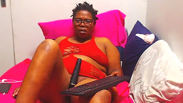 KittyPussyZA's cam snapshot