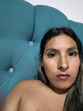 Cami_Leon2's cam snapshot