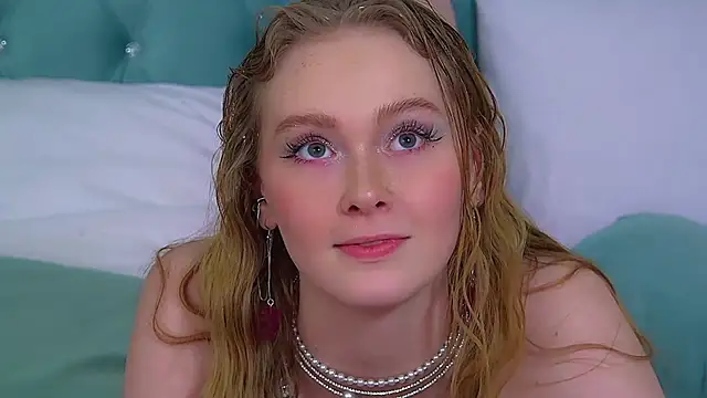 AgataFoxley's cam snapshot