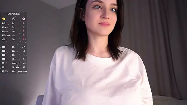 EffieHenri live sex cam