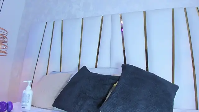 thalia888_'s cam snapshot