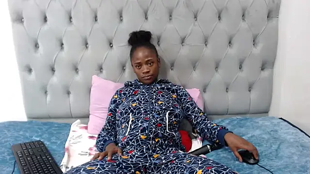 SexyAdelexx's cam snapshot