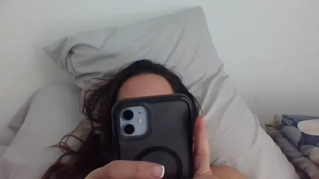 itslyahxoxo's cam snapshot