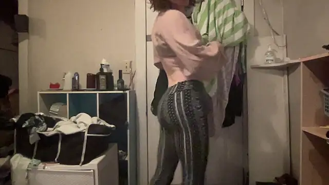 Bby_girl23 live sex cam