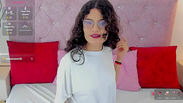 MirandaLawrens_'s cam snapshot