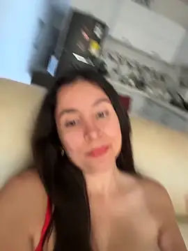 emely_sexx20's cam snapshot