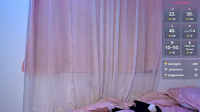 NyxTits live sex cam