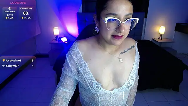 _sophiie_1's cam snapshot