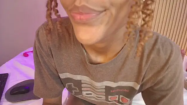 biancaa_18's cam snapshot