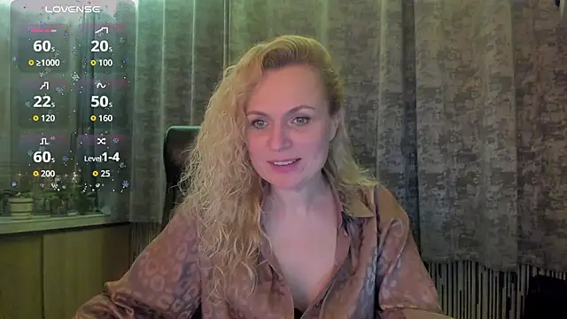 LanaLight_x's cam snapshot