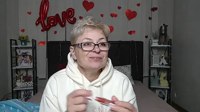 EmiliaGree's cam snapshot