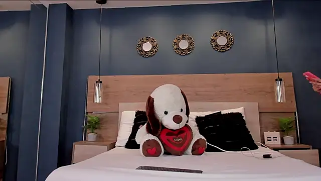 SusanAdams1's cam snapshot