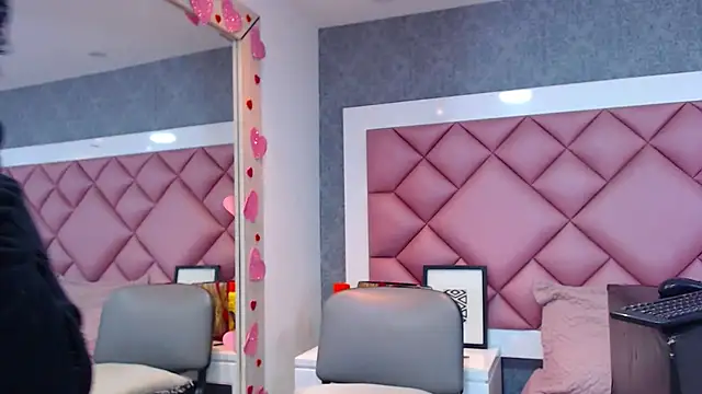 Thegreatonelady live sex cam