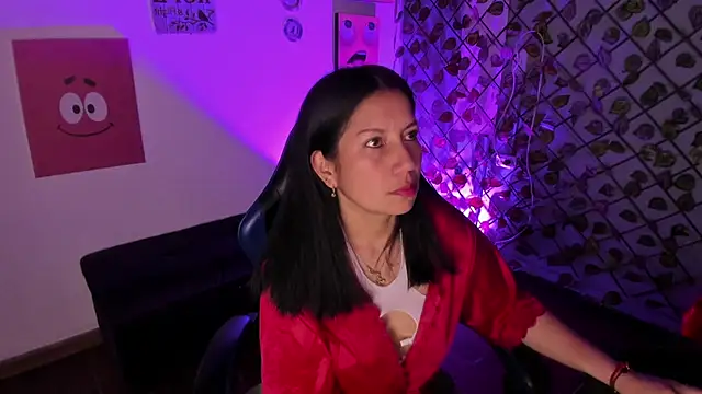 Megan_Collinss_'s cam snapshot