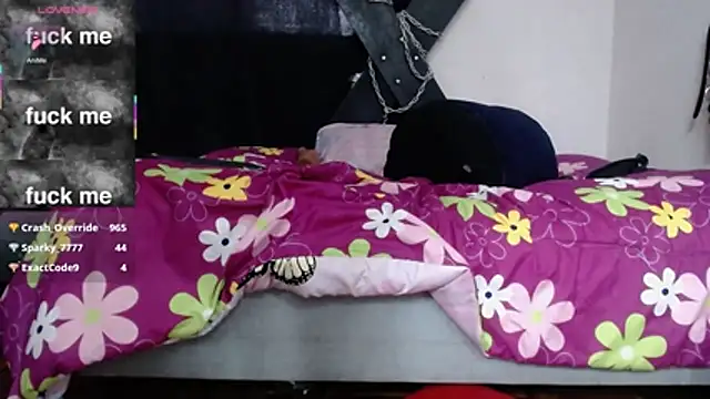 alissia_kent's cam snapshot