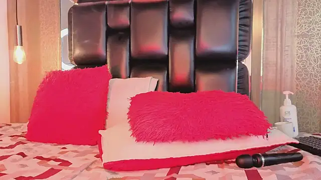 MishaKinki's cam snapshot