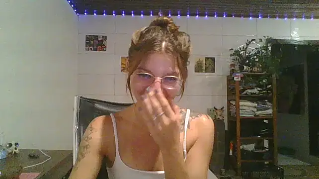 SweetyBabyDemon's cam snapshot