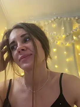 LucieMack's cam snapshot