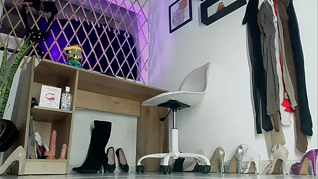 myla_sarah's cam snapshot