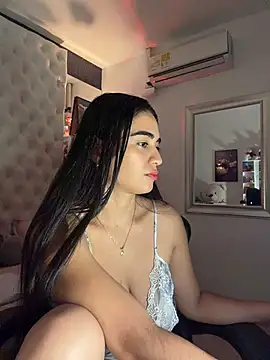 ZarahEvans's cam snapshot