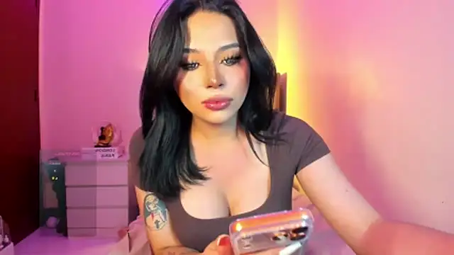 HOTMARIACAKES live sex cam