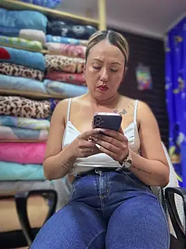 VIOLETA-25_ live sex cam