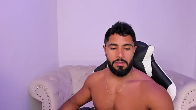 Santiago_huntt live sex cam