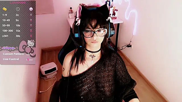 Lunyhose live sex cam