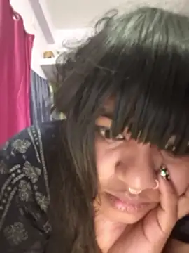 Deborbhavi222's cam snapshot