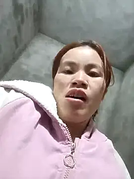 nangmo's cam snapshot