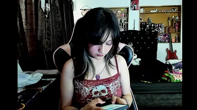 Maki_Zein_'s cam snapshot