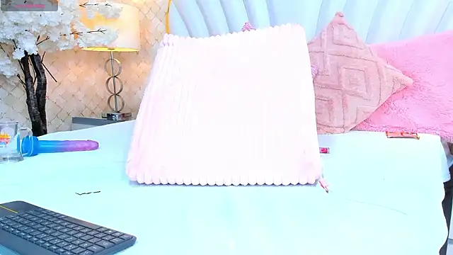 KendalStallyon's cam snapshot