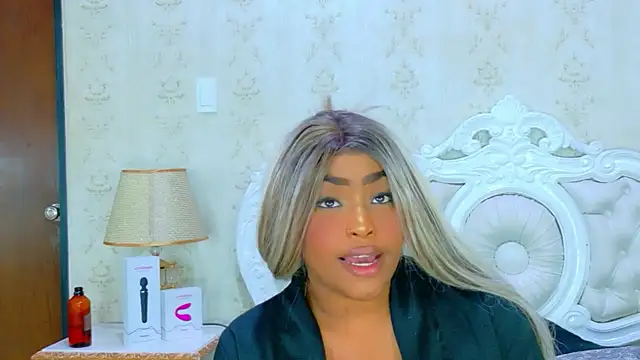 TianahGlow's cam snapshot