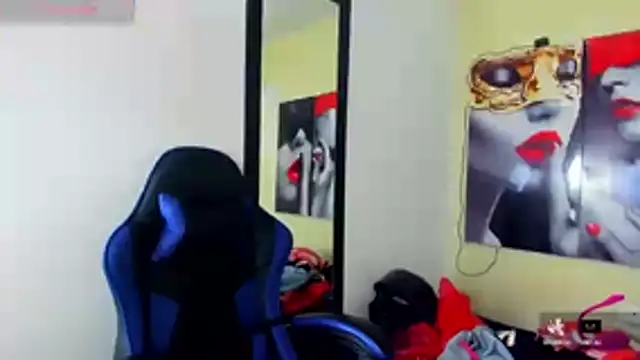 Charis_21's cam snapshot