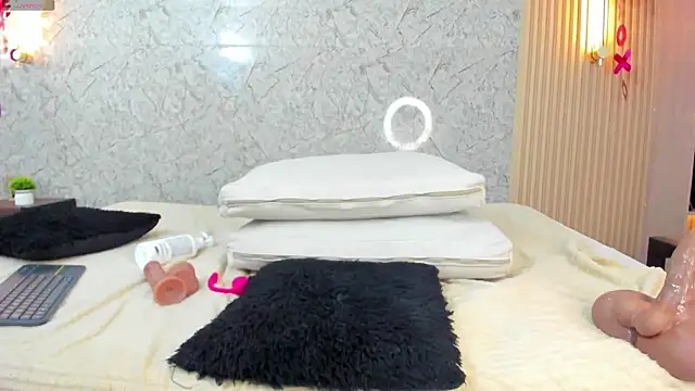 Antonella_west's cam snapshot