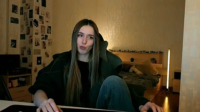 yourrdanceteacher's cam snapshot