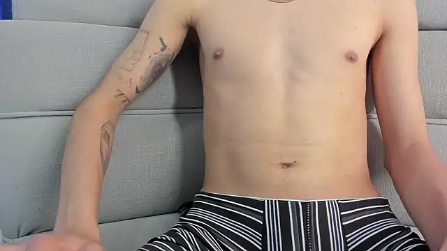 NickandAbby_'s cam snapshot