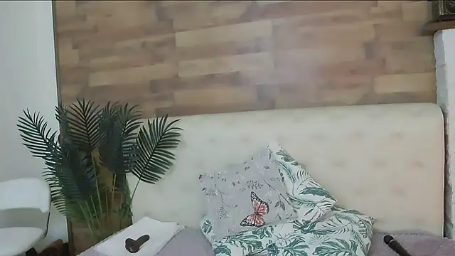 PerfectMom's cam snapshot