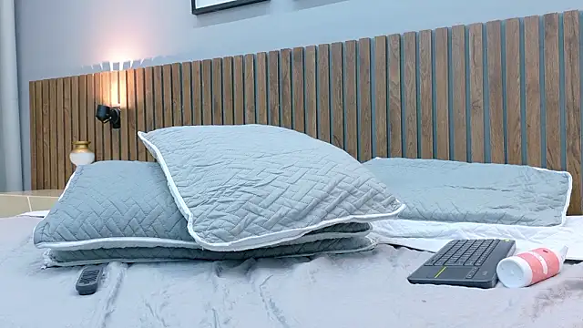 Mia_Bellefort's cam snapshot