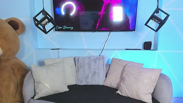 thyara_noa's cam snapshot