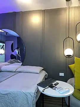 Tayler_Kim's cam snapshot