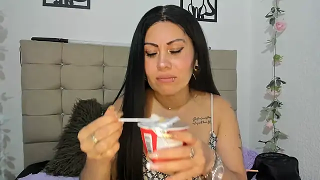 Tania_mature's cam snapshot