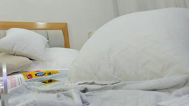 juliette_pretty_'s cam snapshot