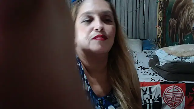 mom_son_dirty's cam snapshot