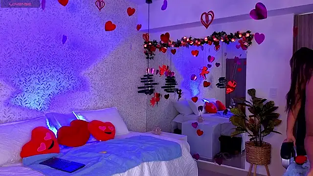 EMILIIA_RICHTER__'s cam snapshot