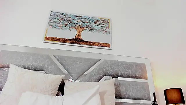 Slut_Milf_'s cam snapshot