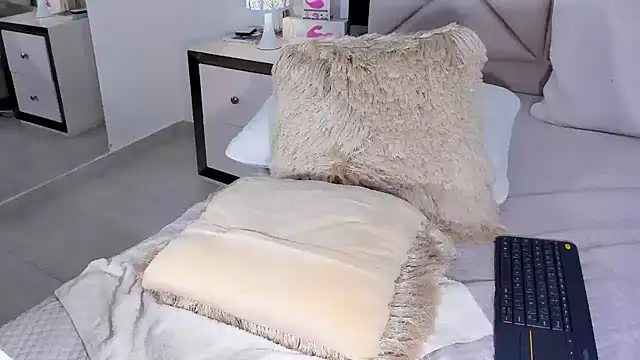 alexa_tobar's cam snapshot