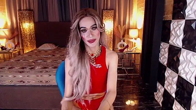 MonstrousCockDiva live sex cam