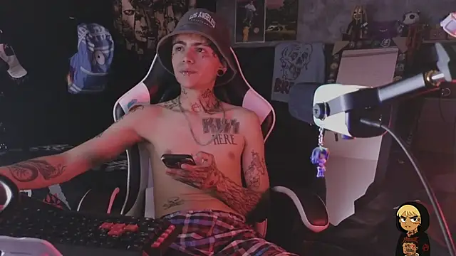 AcidMilo's cam snapshot