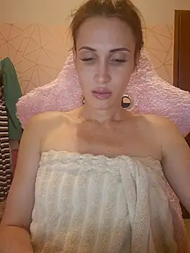 Irresistible24's cam snapshot